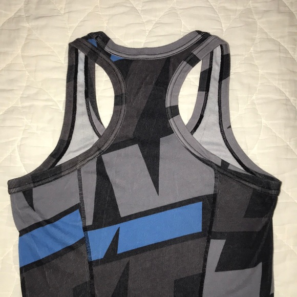 Nike Dri-Fit Tank - Picture 3 of 4